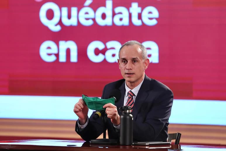 El subsecretario de Prevención y Promoción de la Salud de México, Hugo López-Gatell, celebró este miércoles que el Congreso del sureño estado de Oaxaca prohibiera la venta de alimentos de alto contenido calórico (comida chatarra) a menores de edad, acción que calificó como 'sumamente positiva'. (EL UNIVERSAL)