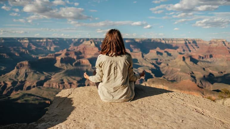 Según Sadhguru, nombrado en India como uno de los 50 personas más influyentes del país, “meditar disuelve paredes invisibles que la conciencia ha construido”. (ESPECIAL)