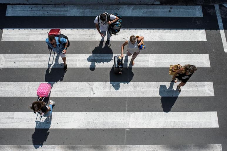 El Gobierno del Reino Unido anunció hoy que los viajeros que lleguen al país procedentes de Andorra, Bélgica y Bahamas deberán cumplir una cuarentena de 14 días para evitar la transmisión del coronavirus a partir de las 03:00 GMT del sábado. (ARCHIVO)