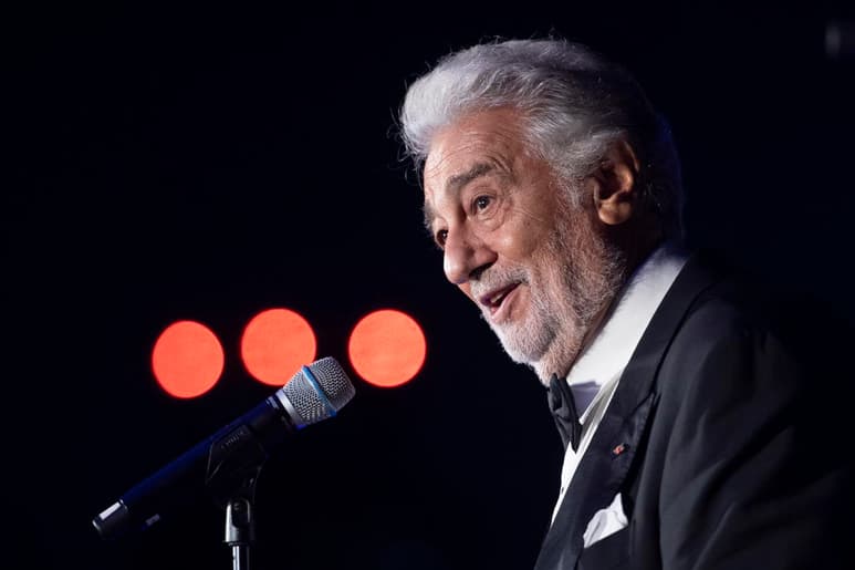 “Cuando supe que tenía COVID-19, me prometí que saldría con vida y pelearía para limpiar mi nombre”, dijo Domingo. 'Nunca abusé de nadie. Lo repetiré mientras viva”. (AP)