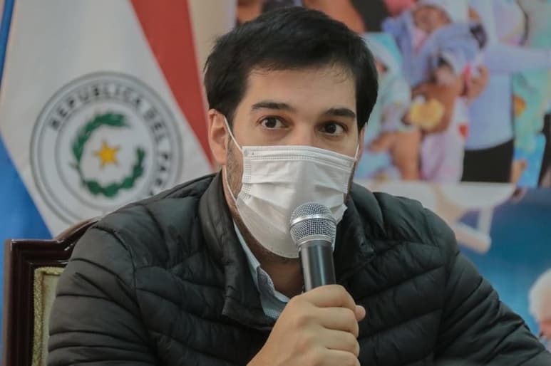 El ministerio de Salud informó este jueves de la muerte de cinco personas por coronavirus, el mayor numero de fallecimientos registrado en un mismo día desde que apareció la pandemia en el país, de unos siete millones de habitantes, y donde se eleva a 66 el total de decesos. (ARCHIVO)