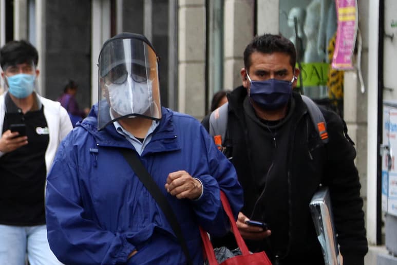 Un estudio del Instituto Belisario Domínguez (IBD) del Senado señaló que la aplicación de pruebas diagnósticas de COVID-19 -junto con el análisis de los modelos matemáticos y estadísticos de la pandemia en México que realicen equipos de expertos académicos convocados de manera abierta- permitirá 'discutir anomalías y hallar soluciones'. (EL UNIVERSAL)