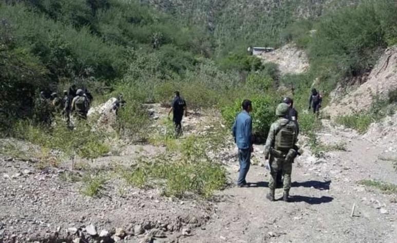 Al menos seis personas integrantes de una familia fueron asesinadas este domingo en la comunidad de Candelaria Yegole, perteneciente al municipio de Santa María Zoquitlán, distrito de Tlacolula de Matamoros, confirmó la Fiscalía General de Oaxaca. (ESPECIAL)