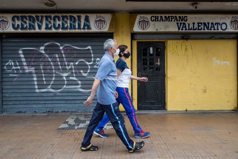 Venezuela atraviesa por la semana 22 de una cuarentena diseñada para frenar los contagios. (ARCHIVO)
