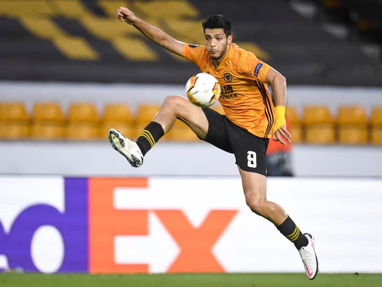El Sevilla repite este martes en los cuartos de la Liga Europa ante el Wolverhampton el mismo equipo inicial que venció al Roma el pasado jueves en los octavos (2-0), con Suso y En-Nesyri arriba, mientras que el conjunto inglés pondrá en la punta al español Adama Traoré y al mexicano Raúl Jiménez. (ARCHIVO)
