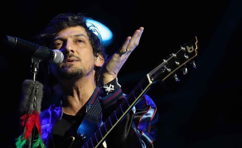 León Larregui cantará en la red el 28 de agosto para agradecer a las personas que donaron dinero.