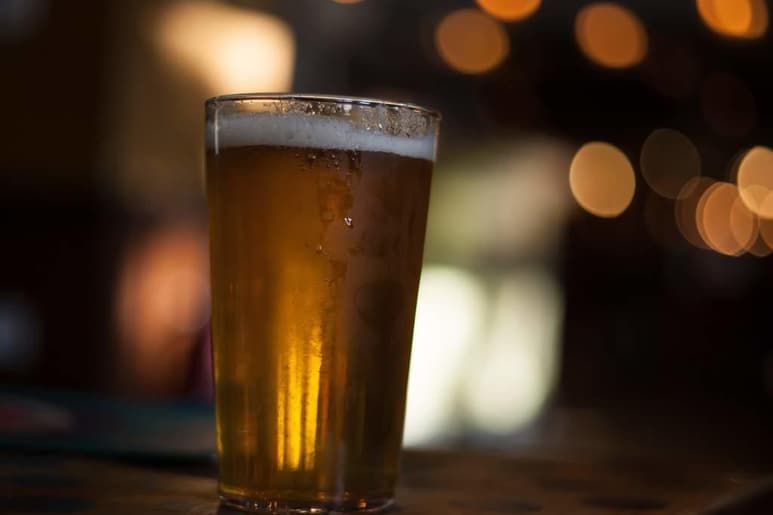 Una nueva tendencia se desenvuelve alrededor del mundo, pues cada vez son más los científicos que aplican sus conocimientos sobre compuestos, bacterias y levadura para la elaboración de pan y cerveza, como un entretenimiento que con el paso del tiempo se convierten en su principal actividad laboral. (ESPECIAL)