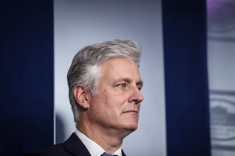 O'Brien, uno de los asesores más cercanos a Trump, se reunió con miembros de la comunidad colombiana y venezolana. (EFE)