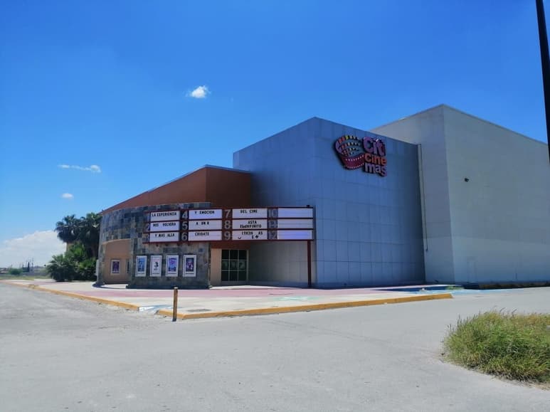 Un hombre en calidad de desconocido se disparó en la cabeza en una sala de cine al suroriente de la ciudad. (EL SIGLO DE TORREÓN)