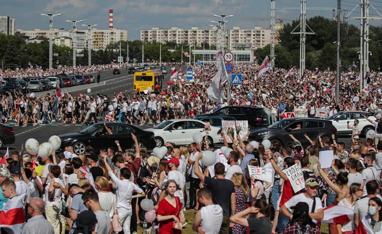 Francia expresó este lunes su deseo de que en Bielorrusia haya un diálogo nacional que cuente con el apoyo de la Unión Europea y de Rusia y permita sacar al país de su actual situación de volatilidad. (ARCHIVO)