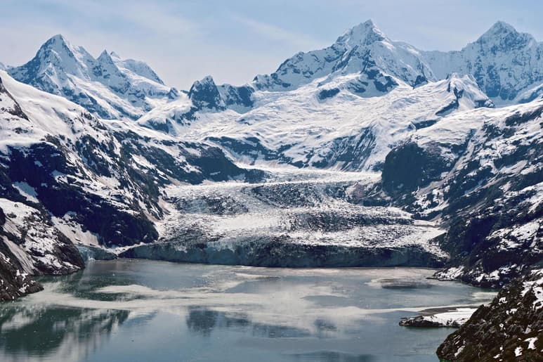 El Gobierno del presidente de EUA, Donald Trump, aprobó este lunes un plan para abrir el Refugio Nacional de Vida Silvestre del Ártico, en Alaska, a la exploración y explotación de petróleo. (ARCHIVO)
