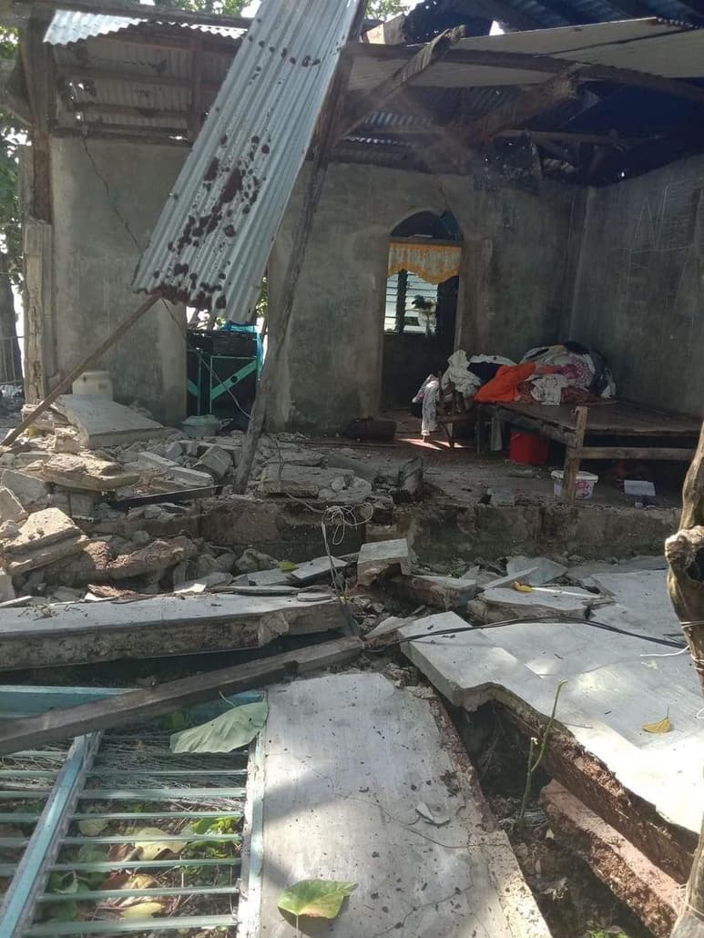 En Cataingan, la localidad costera más próxima al epicentro, carreteras y puentes tenían grietas, según Rino Revalo, administrador de la provincia de Masbate, y las primeras imágenes difundidas tras el movimiento telúrico.
(EFE)