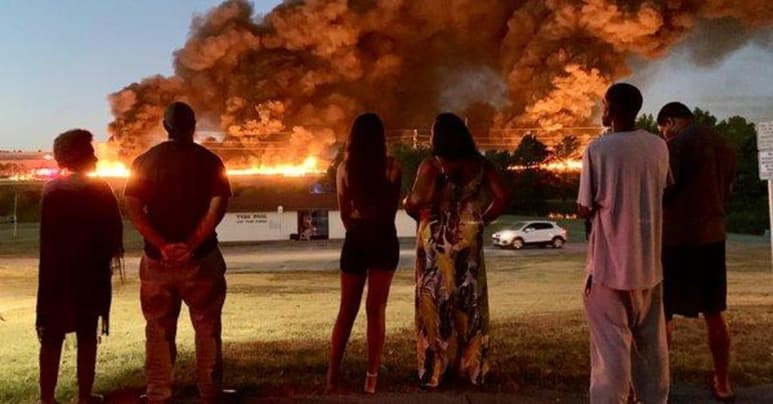 Al momento, no hay reporte de heridos por el incendio. (ESPECIAL)