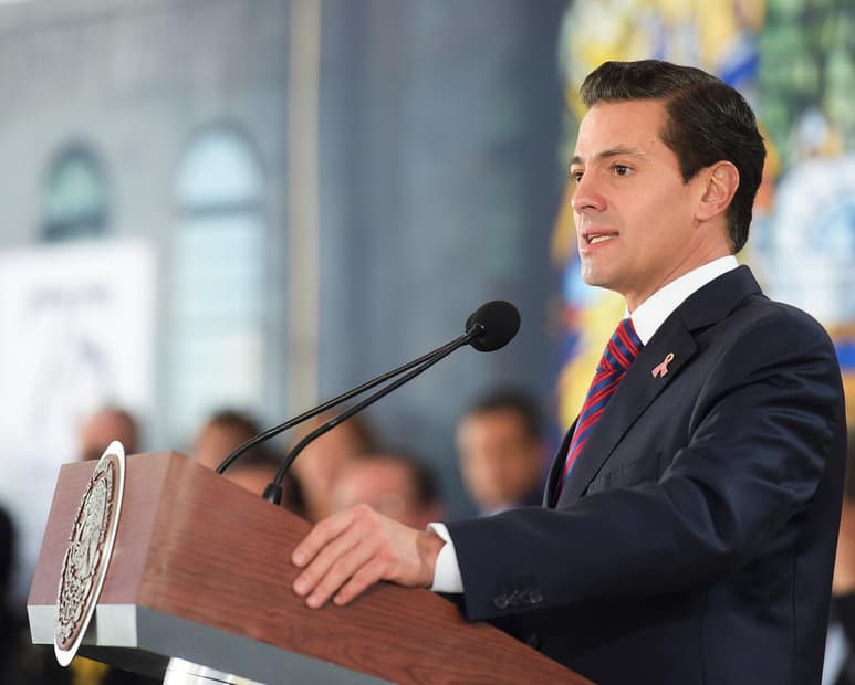 El exdirector de Pemex, Emilio Lozoya, denunció ante la Fiscalía General de la República (FGR) que el expresidente priista Enrique Peña Nieto (2012-2018) pidió un soborno de seis millones de dólares a Odebrecht para su campaña electoral. (ARCHIVO)