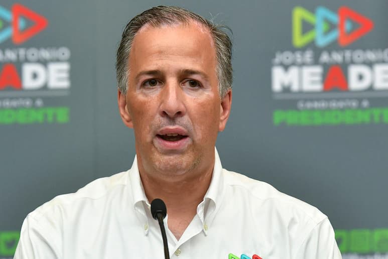 Meade señaló que su vida pública la dedicó 'a construir un mejor país, siempre con absoluta honorabilidad y legalidad'.
(ARCHIVO)