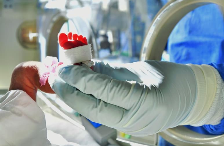 Una bebé de ocho meses que fue ingresado al Hospital Ixtlero en Ramos Arizpe, perdió la vida la noche de ayer, esto luego de que presentara complicaciones en los órganos internos, lo que la llevara a su deceso. (ARCHIVO)