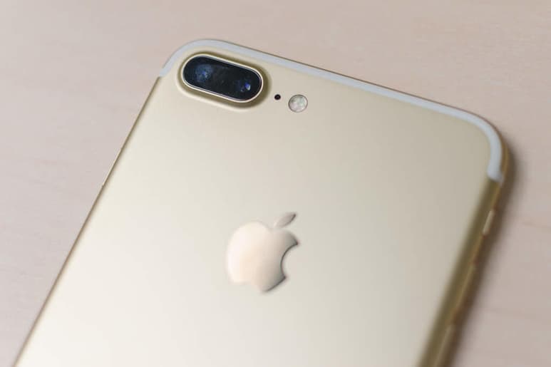 Las cámaras de los equipos de cómputo a veces no cuentan con las mejores especificaciones, por lo tanto, la calidad de nuestra imagen podría no ser la mejor. Afortunadamente, existen aplicaciones hechas para convertir los smartphones en cámara web. Una de ellas es NeuralCam Live. (ESPECIAL)
