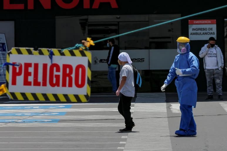 Ecuador registra 106,481 positivos y 6,248 fallecidos por COVID-19, además de 3,615 muertes probables por la enfermedad. (ARCHIVO)