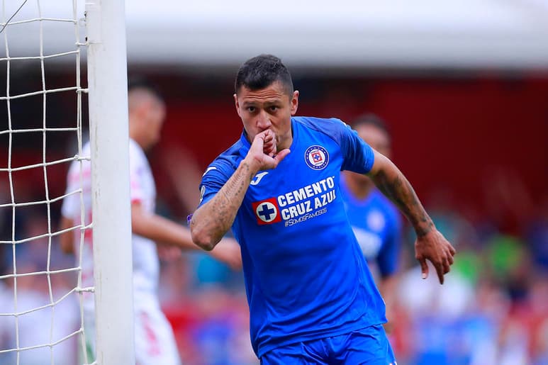 Julio César Domínguez, mejor conocido como el 'Cata', vuelve a ser opción para el Cruz Azul, de Robert Dante Siboldi. (ARCHIVO)