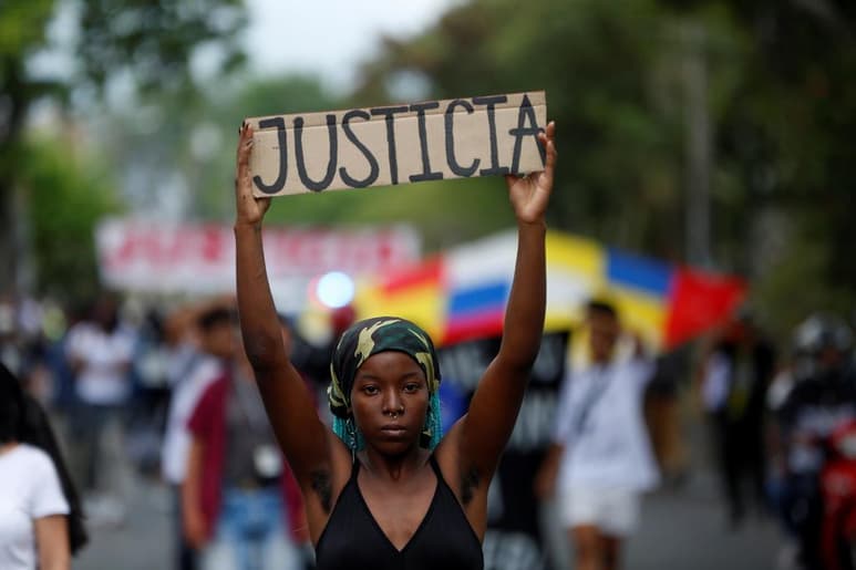 La región del Catatumbo, donde está Tibú, está conformada además por los municipios de Convención, El Carmen, El Tarra, Hacarí, La Playa, San Calixto, Sardinata y Teorama, y es una de las zonas más pobres y olvidadas de Colombia.
(ARCHIVO)
