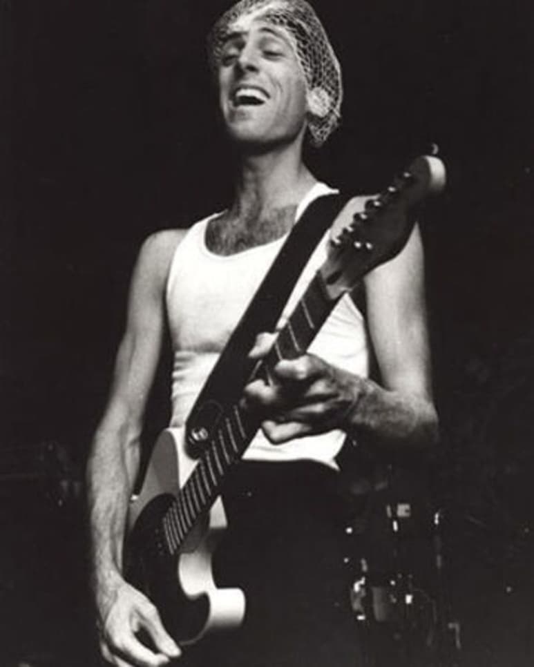 Luto en Red Hot Chili Peppers.