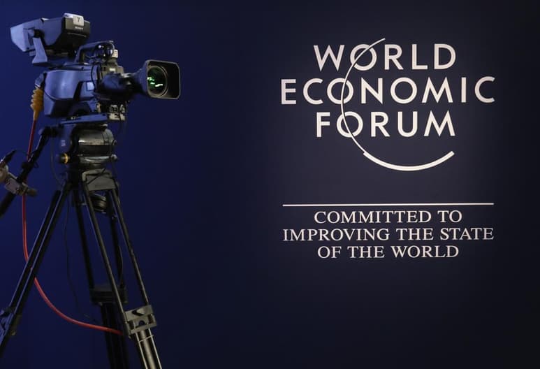 El Foro Económico Mundial anunció este miércoles que ha decidido aplazar su gran reunión anual de Davos, que realiza cada mes de enero, por la pandemia de coronavirus y que la reprogramará para el próximo verano en el hemisferio norte. (ARCHIVO)