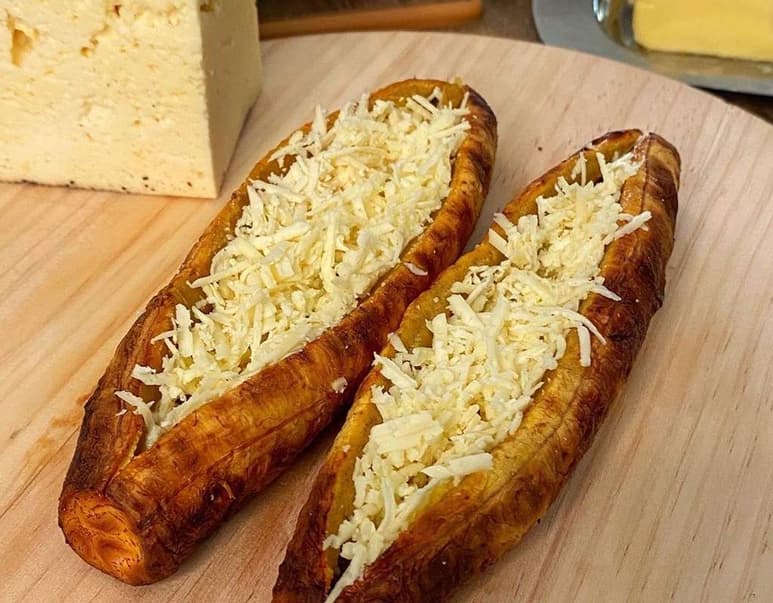 Aunque el plátano es un alimento dulce, existen otras formas en las que pueden aprovecharlos al máximo gozando de sus propiedades. (ESPECIAL)
