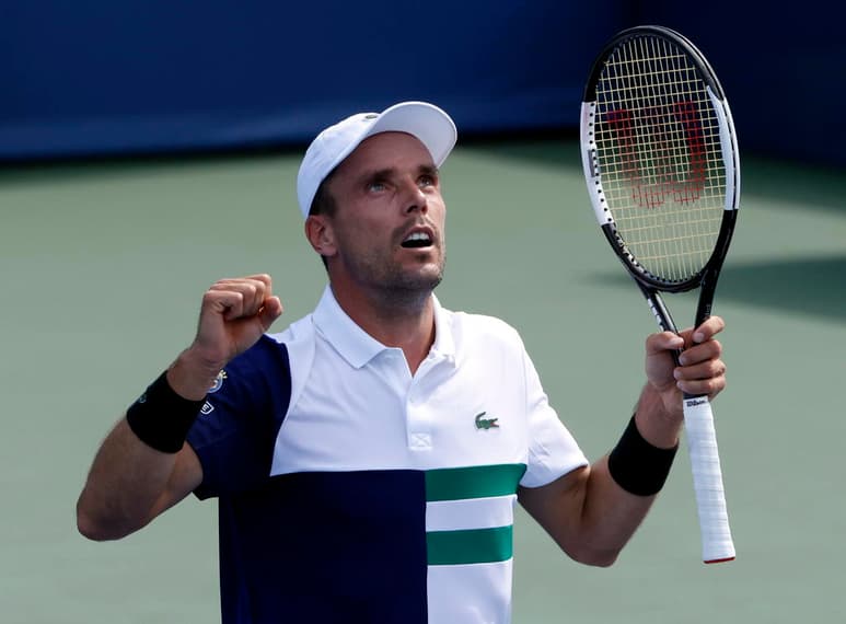 El español Roberto Bautista Agut avanzó este miércoles a las semifinales del torneo de Cincinnati al vencer por 1-6, 6-4 y 6-3 al campeón de la edición del año pasado, el ruso Daniil Medvedev. (ARCHIVO)
