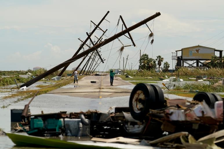 'Laura' azotó la costa de Luisiana como huracán categoría 4, conservando fuerza de huracán durante unas 11 horas. (EFE)