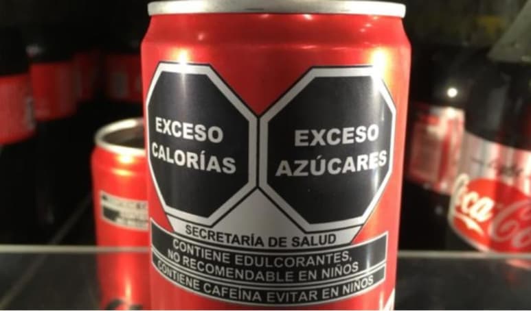 Este nuevo etiquetado llegó a los empaques de los alimentos con más alto contenido calórico, de azúcares, grasas y de sodio. (ARCHIVO)