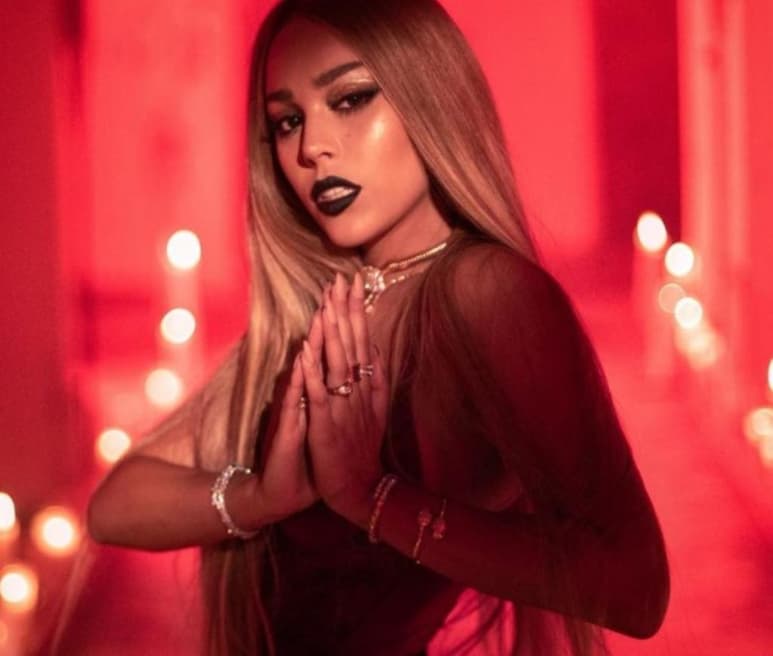 El tema fue un éxito en menos de 24 horas acumulando más de 3 millones de reproducciones en YouTube. (Internet)
