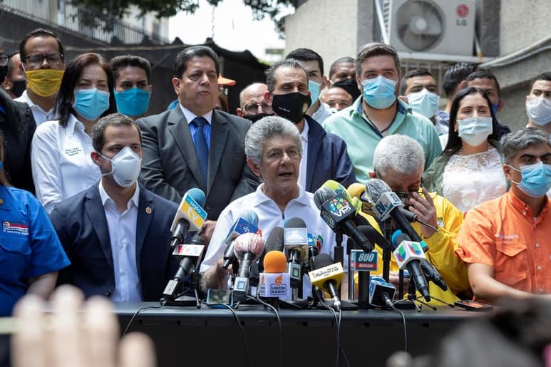 Los indultos se han concedido por decreto firmado por el presidente Nicolás Maduro. (EFE)