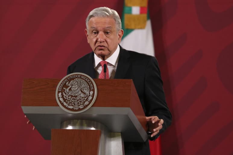 El INE ordenó al Ejecutivo federal retirar el spot donde cita al Papa Francisco, pues aseguró que se vulnera el laicismo del Estado mexicano. (EL UNIVERSAL)