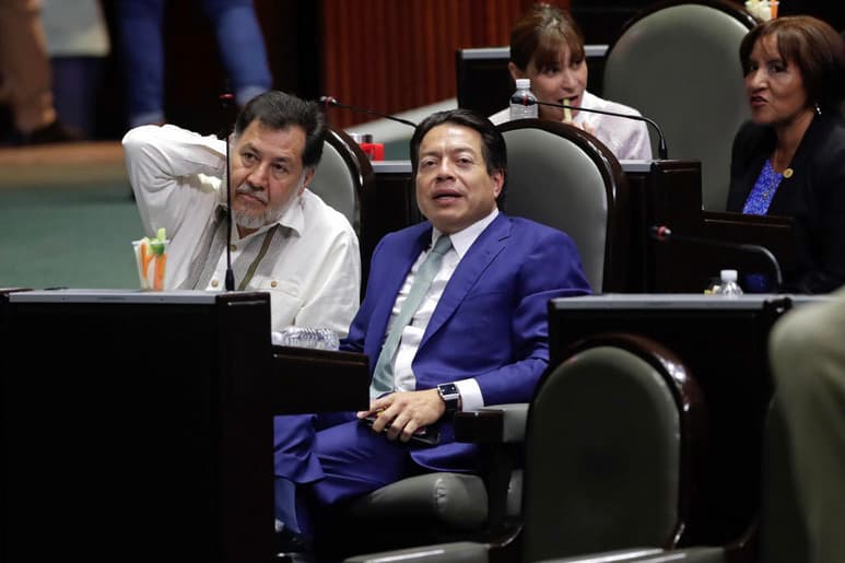 El presidente de la Junta de Coordinación Política (Jucopo) de la Cámara de Diputados y coordinador de la bancada mayoritaria de Morena, Mario Delgado, aclaró que los legisladores de su fracción no votaron a favor del PRI, sino fue un voto a favor del respeto y la legalidad y rechazó las acusaciones de Gerardo Fernández Noroña en el sentido de alguna intervención del gobierno de la República. (ARCHIVO)