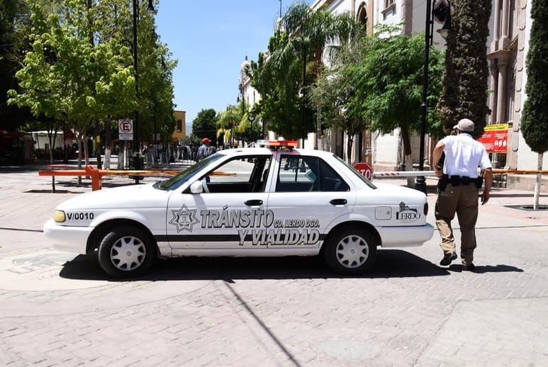El Ayuntamiento analiza adquirir cámaras que podrían tener colgadas los agentes de Tránsito.