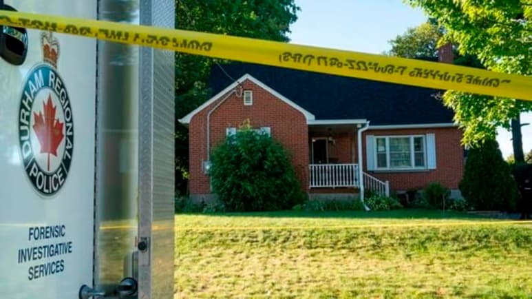 Cinco personas fueron halladas muertas y otra con heridas graves luego de un tiroteo la madrugada del viernes en una casa al este de Toronto, dijeron las autoridades. (ESPECIAL)
