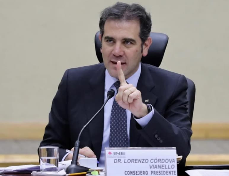 En un breve mensaje en redes sociales, calificó como perverso, manipulador y falto de ética al consejero electoral.
(ARCHIVO)