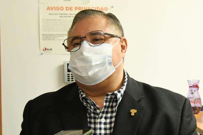 Sergio Lara señaló que se trata de un instrumento que genera referencia para las propias autoridades, aunque será el cumplimiento de las medidas de protección lo que garantice un cambio de políticas en cuanto a reaperturas de giros, no así el color que arroje ese semáforo.
(FERNANDO COMPEÁN)