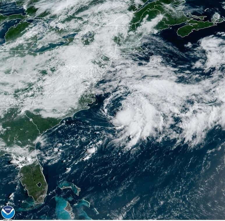 Las dos presentaban a las 08:00 (12:00 GMT) vientos máximos sostenidos de 35 millas por hora (56 km/h) y no suponían amenaza para tierra, según el Centro Nacional de Huracanes (NHC).
(ARCHIVO)