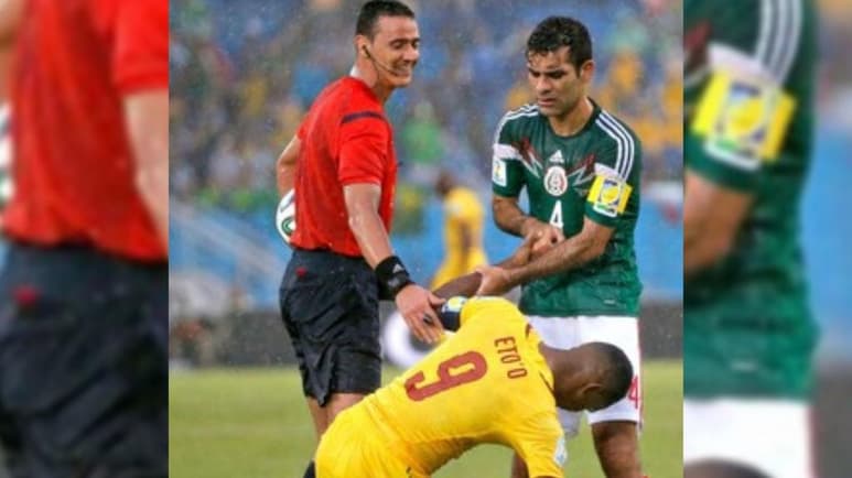 Samuel Eto’o, exjugador del Barcelona, y embajador de la Liga de España, dijo que el futbolista mexicano tiene todo para jugar en Europa, lo único que lo detiene es el 'dinero'. (ESPECIAL)