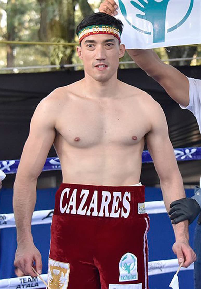 En su etapa como amateur, el sinaloense presume de haber derrotado en la final de la Olimpiada Nacional 2004, al 'Canelo' Álvarez. (ESPECIAL)