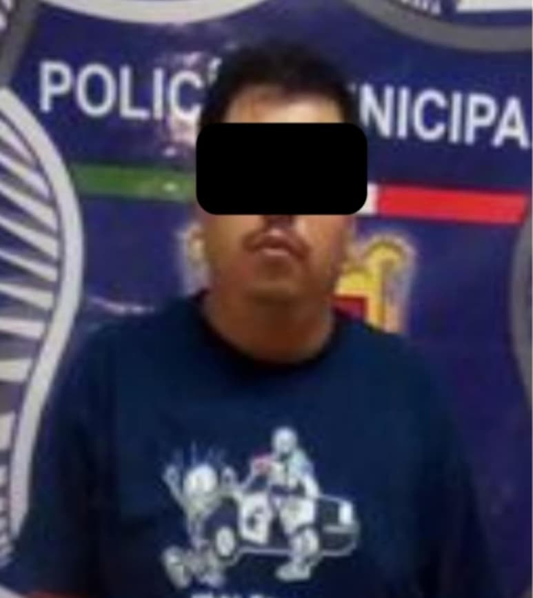 Los agentes preventivos fueron recibidos por la parte afectada, la cual les indicó que pareja sentimental la había agredido física y verbalmente, por lo que solicitó su detención.
(ESPECIAL)