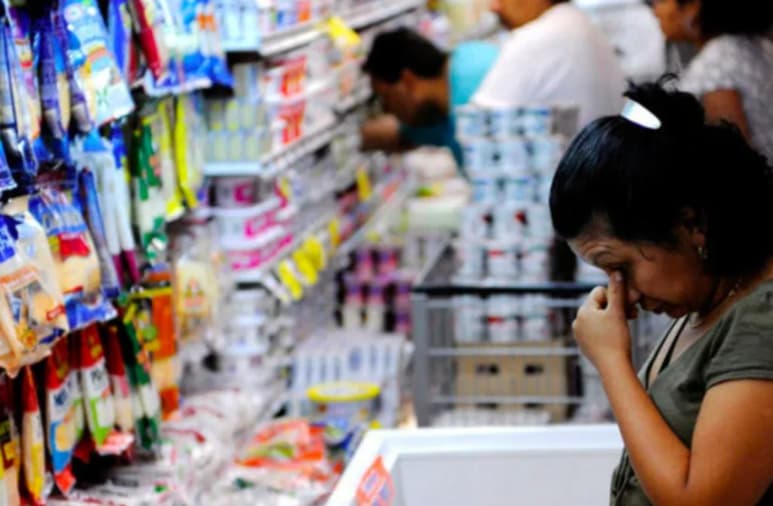 Supera inflación 4% en agosto: Inegi