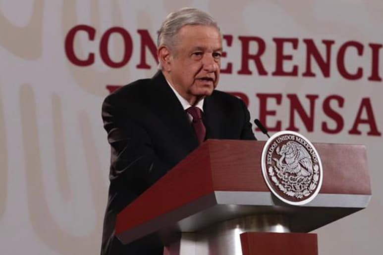 En su conferencia de prensa, en Palacio Nacional, el titular del Ejecutivo acusó qué hay intereses políticos y electorales para tomar esa presa que proporciona agua también a Estados Unidos, para cumplir con un tratado vigente desde 1944.
(ARCHIVO)