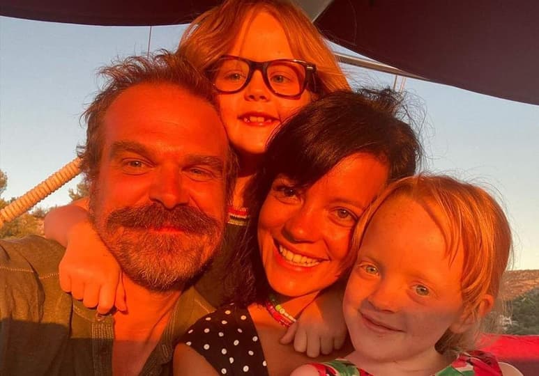 La cantante británica Lily Allen se casó con el actor David Harbour, de Stranger Things, en una ceremonia en Las Vegas, según desveló este miércoles el tabloide británico The Sun. (INSTAGRAM) 
