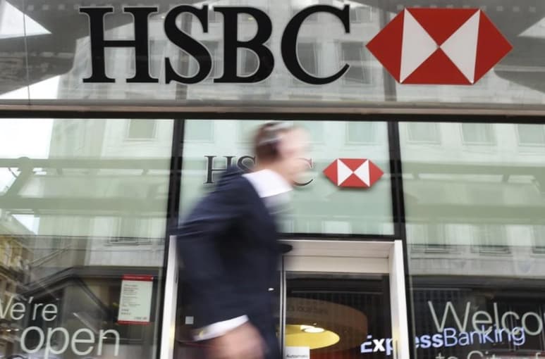 Según las cifras de la CNBV, la banca múltiple y la banca de desarrollo tienen en conjunto un total de 7 millones 563 mil créditos, que se apegaron a los planes de diferimiento de pago, por un monto total de un billón 355 mil 789 millones de pesos. (ARCHIVO)