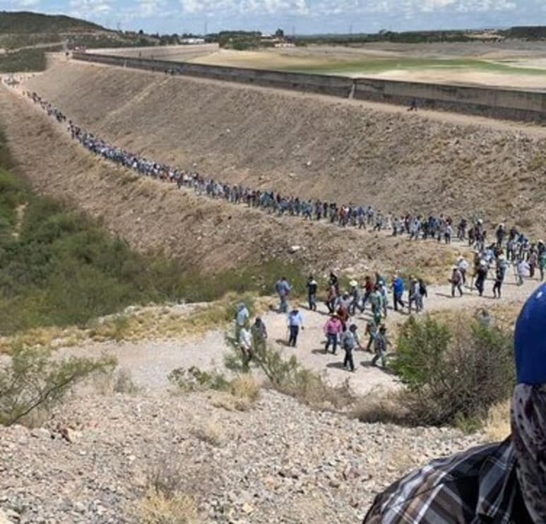 Productores agrícolas de la zona centro – sur del estado acusaron a la Guardia Nacional de estar involucrada en el asesinato de dos personas la noche de este martes, esto debido a que la pareja había participado en el enfrentamiento con los uniformados para retomar el control de la presa La Boquilla. (ESPECIAL)