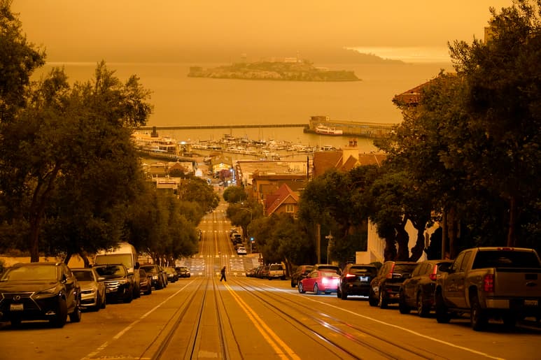 En concreto, el Servicio Meteorológico advierte de fuertes vientos 'Diablo', calientes y secos, en la zona de la bahía de San Francisco. (AP)