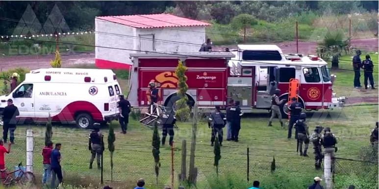 La tarde de hoy jueves 10 de septiembre se registró la explosión de un polvorín en el municipio de Zumpango, Edomex, que dejó un saldo preliminar de cuatro heridos, entre ellos un menor de edad.  (TWITTER)