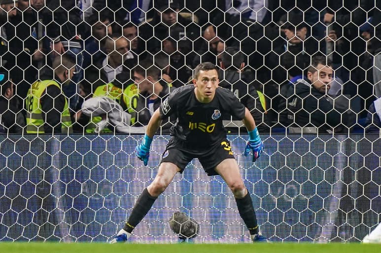 Marchesín, que defiende la meta del Oporto, fue designado mejor portero del año de la Liga de Portugal. (TWITTER)
